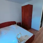 Vendégház Casa Tomis *