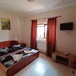Casa Tomis