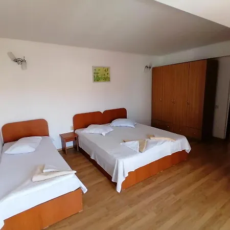 Casa Tomis Affittacamere *