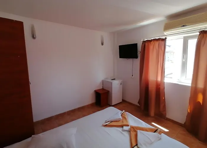 Casa Tomis Pensiune *