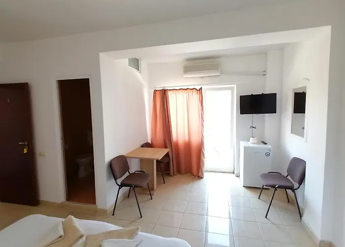 Casa Tomis Pensiune *