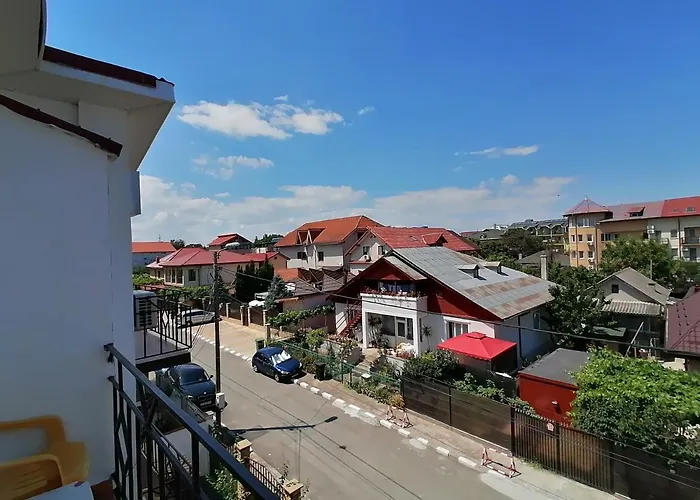 בית הארחה Casa Tomis