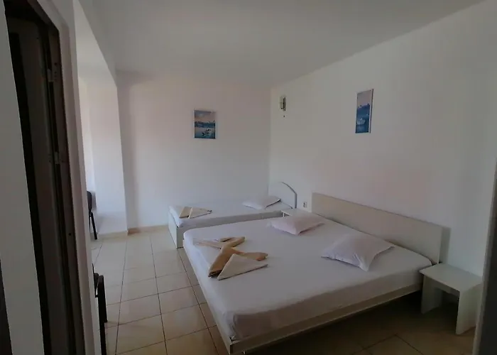 Casa Tomis Pensiune *